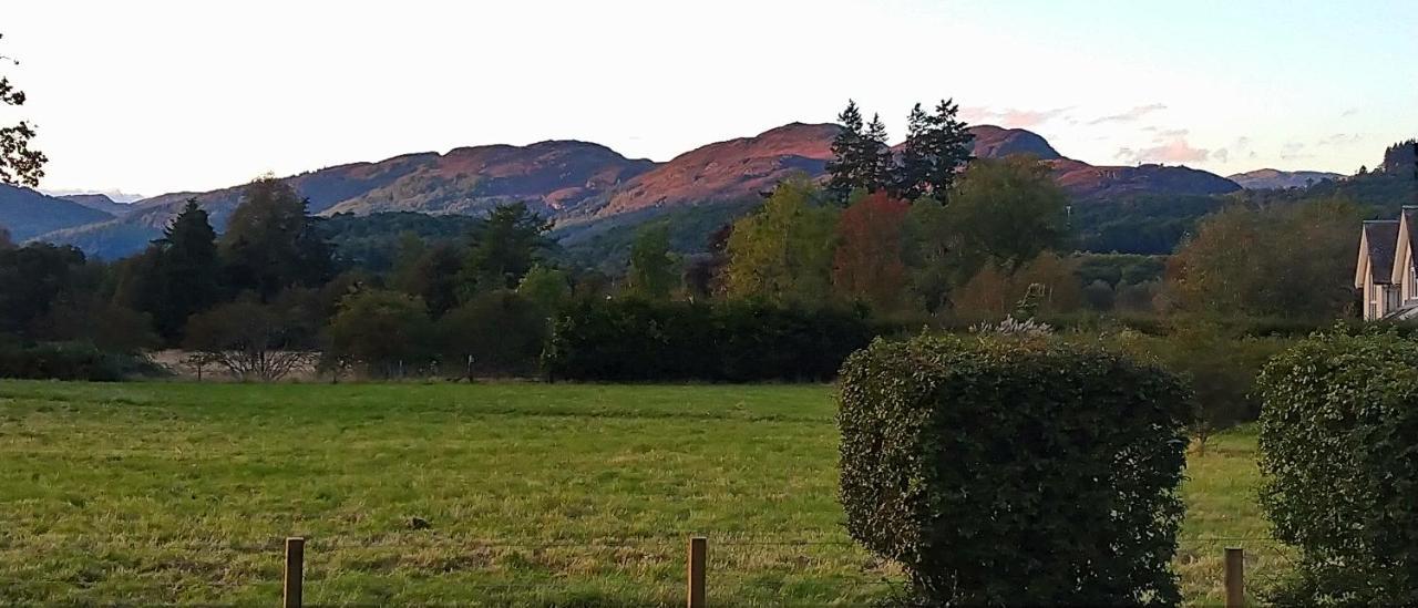 Aquila Retreats Bed & Breakfast Comrie Bagian luar foto