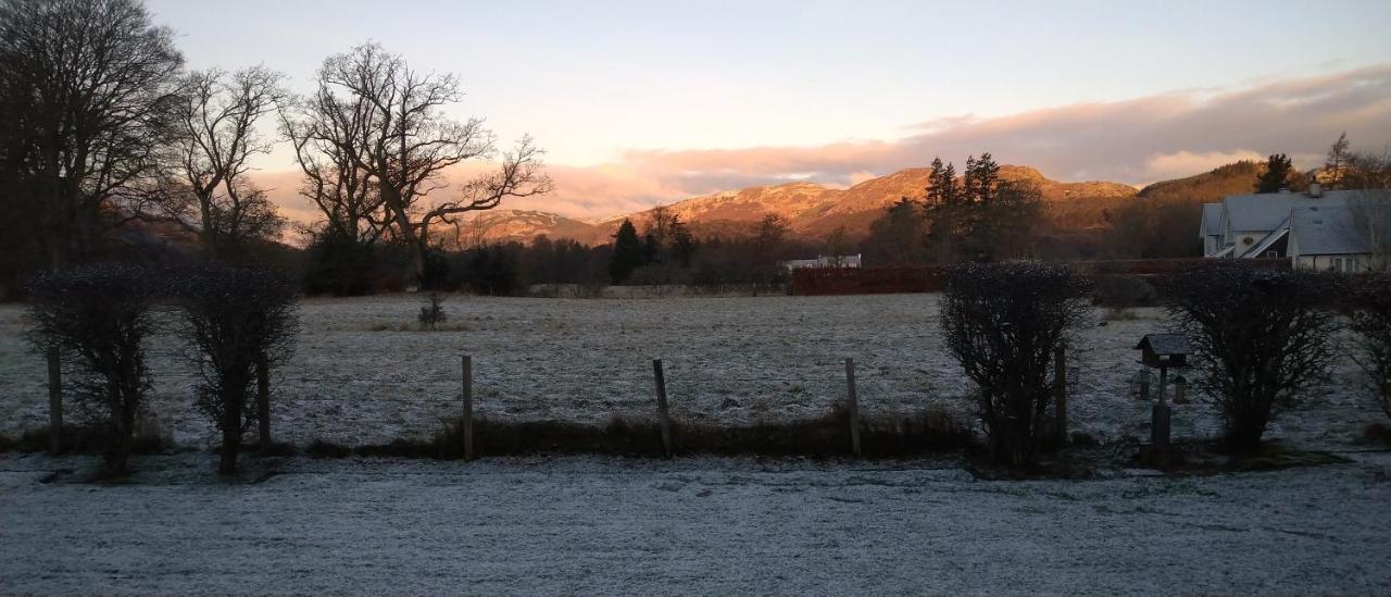 Aquila Retreats Bed & Breakfast Comrie Bagian luar foto
