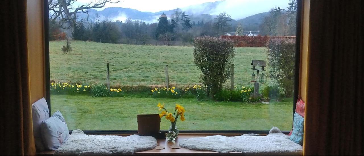 Aquila Retreats Bed & Breakfast Comrie Bagian luar foto